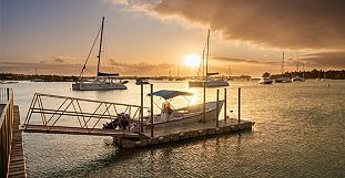 Coucher de Soleil en Speedboat & Dîner à La Table du Château