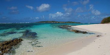 Catamaran cruise flat island