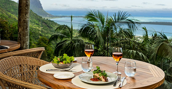 Déjeuner à 3 Plats au Restaurant Le Chamarel