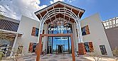 Cascavelle Mall - Fun et Shopping sur la Côte Ouest