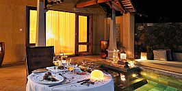 Maradiva Villas Resort & Spa-In-Villa Dining