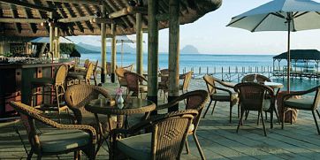 La Pirogue Resort & Spa-Coconut Café