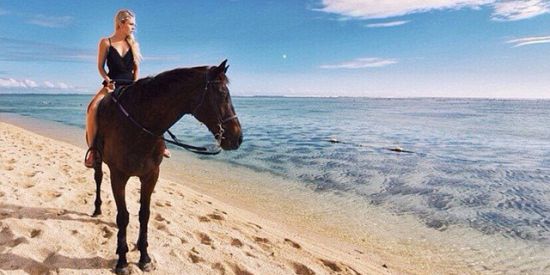 Balade à cheval sur la plage de Belle Mare